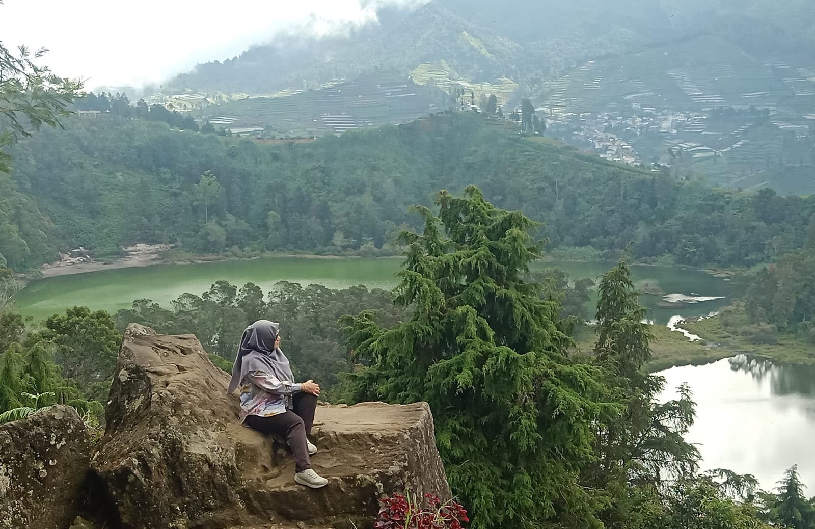 Paket wisata dieng plateau