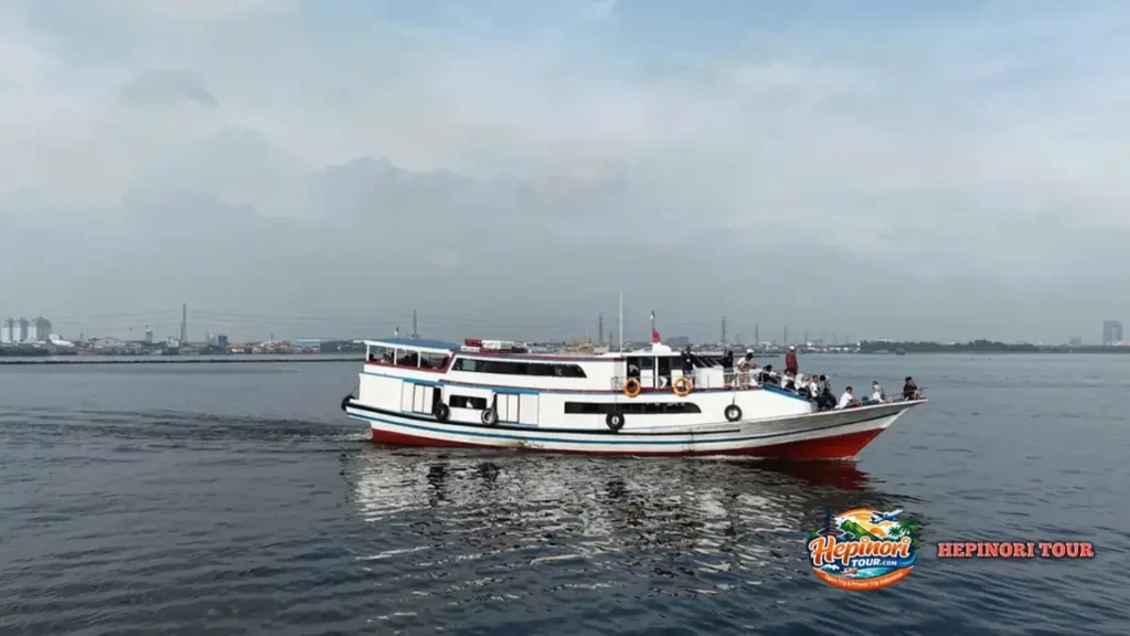 Cara ke Pulau Pari dari Jakarta menggunakan kapal dari Muara Angke