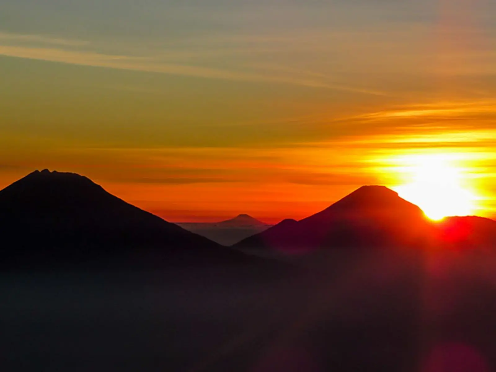 Sunrise Gunung Slamet